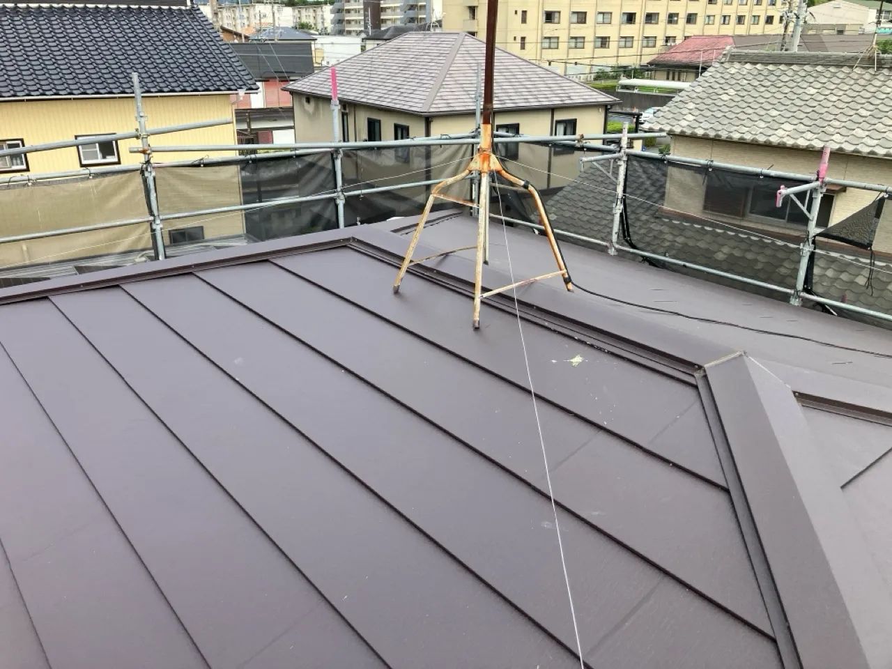 【袋井市】スレート屋根の劣化を解決！安くて綺麗なカバー工法事例 写真